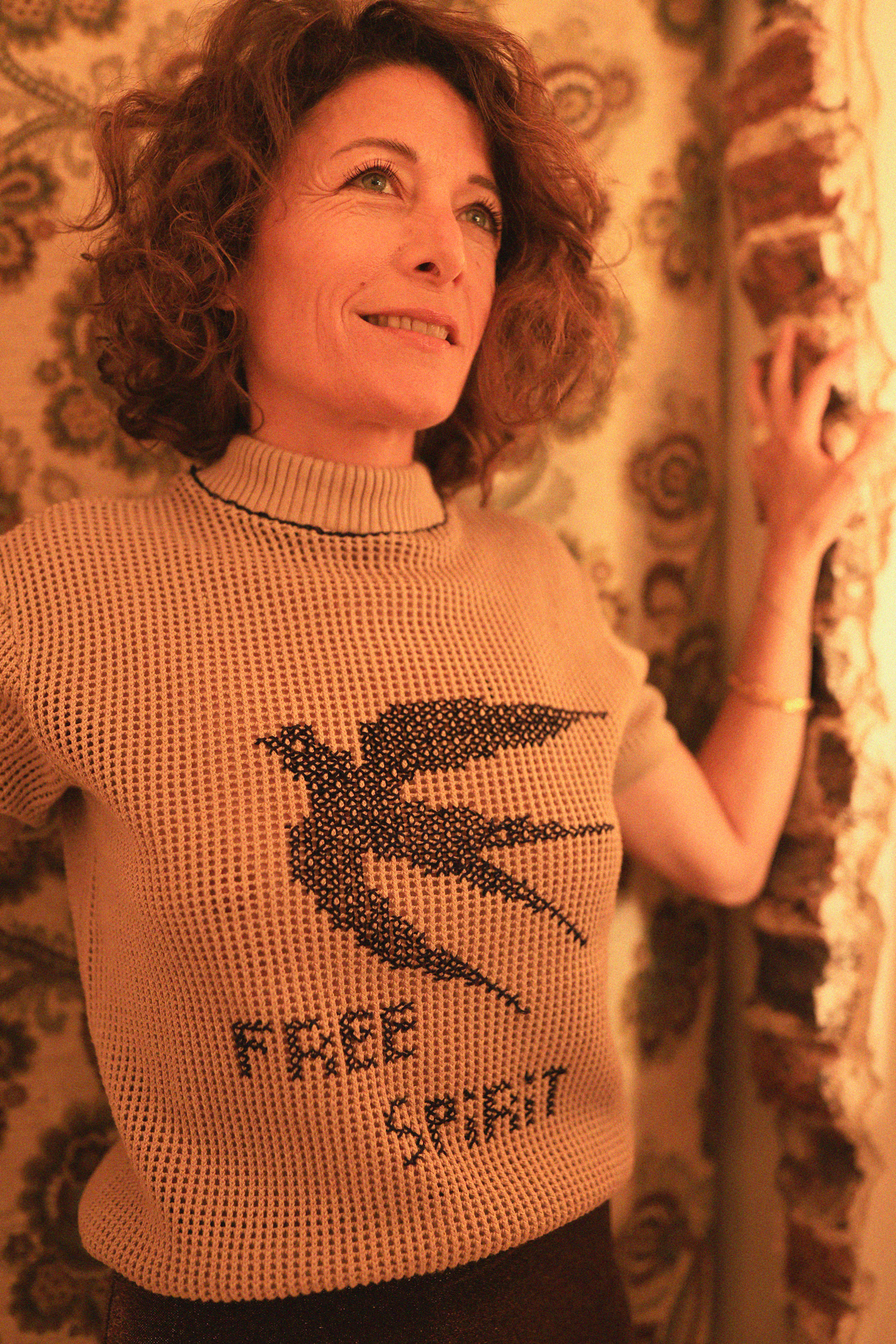 BEIGE HAND-EMBROIDERED SWEATER